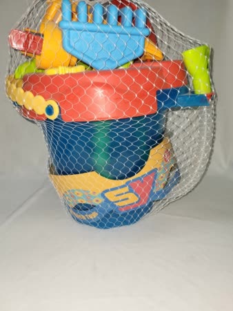 <span style='position: fixed;top: 500px;left: calc( 550px + (100vw - 600px)/2);'></span>
<table width='100%' border='0'>
  <tr>
    <td style='padding: 5px;width: 70%;background-color:#ec0d0d;vertical-align: middle;font-size:35px;height: 102px;border-radius: 20px;'>Beach Bucket Toys</td>
    <td class='watch' align='center' style='position: fixed; background-image:url(assets/price.png);background-size: cover;
    font-size: 45px;
    top: 645px;
    left: calc( 460px + (100vw - 600px)/2);
    width: 245px;
    height: 200px;
    text-align: -webkit-center;
    vertical-align: middle;'><div style='padding-top: 90px;transform: rotate(7deg);'><span>250  R</span></div></td>    
  </tr>
</table>