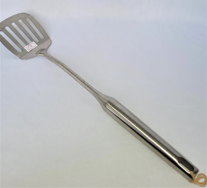 <span style='position: fixed;top: 500px;left: calc( 550px + (100vw - 600px)/2);'></span>
<table width='100%' border='0'>
  <tr>
    <td style='padding: 5px;width: 70%;background-color:#ec0d0d;vertical-align: middle;font-size:35px;height: 102px;border-radius: 20px;'>Stainless Steel Spatula</td>
    <td class='watch' align='center' style='position: fixed; background-image:url(assets/price.png);background-size: cover;
    font-size: 45px;
    top: 645px;
    left: calc( 460px + (100vw - 600px)/2);
    width: 245px;
    height: 200px;
    text-align: -webkit-center;
    vertical-align: middle;'><div style='padding-top: 90px;transform: rotate(7deg);'><span>80.00  R</span></div></td>    
  </tr>
</table>