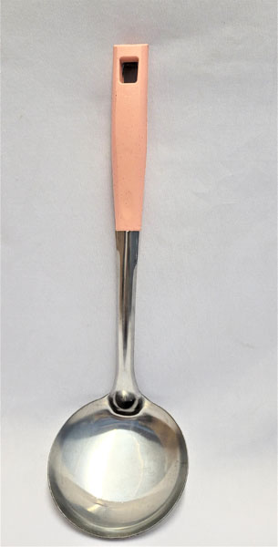 <span style='position: fixed;top: 500px;left: calc( 550px + (100vw - 600px)/2);'></span>
<table width='100%' border='0'>
  <tr>
    <td style='padding: 5px;width: 70%;background-color:#ec0d0d;vertical-align: middle;font-size:35px;height: 102px;border-radius: 20px;'>Soup Ladle With Pink Handle</td>
    <td class='watch' align='center' style='position: fixed; background-image:url(assets/price.png);background-size: cover;
    font-size: 45px;
    top: 645px;
    left: calc( 460px + (100vw - 600px)/2);
    width: 245px;
    height: 200px;
    text-align: -webkit-center;
    vertical-align: middle;'><div style='padding-top: 90px;transform: rotate(7deg);'><span>15.00  R</span></div></td>    
  </tr>
</table>