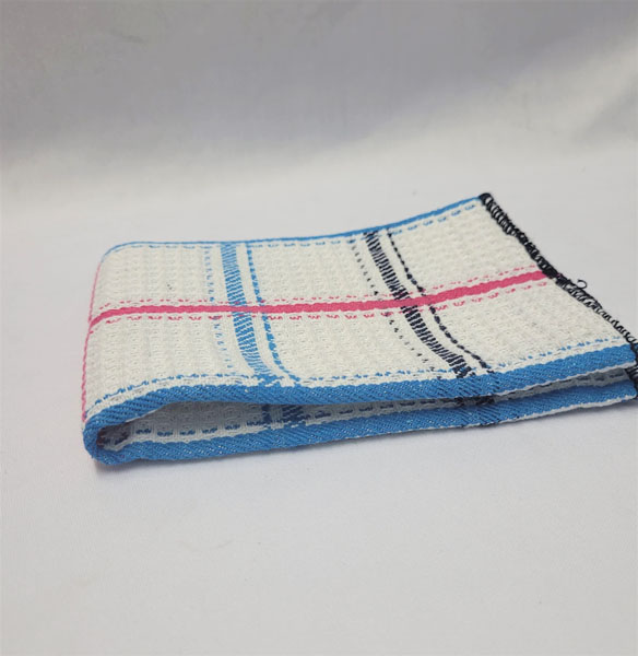 <span style='position: fixed;top: 500px;left: calc( 550px + (100vw - 600px)/2);'></span>
<table width='100%' border='0'>
  <tr>
    <td style='padding: 5px;width: 70%;background-color:#ec0d0d;vertical-align: middle;font-size:35px;height: 102px;border-radius: 20px;'>Dish wash Cloth</td>
    <td class='watch' align='center' style='position: fixed; background-image:url(assets/price.png);background-size: cover;
    font-size: 45px;
    top: 645px;
    left: calc( 460px + (100vw - 600px)/2);
    width: 245px;
    height: 200px;
    text-align: -webkit-center;
    vertical-align: middle;'><div style='padding-top: 90px;transform: rotate(7deg);'><span>12.00  R</span></div></td>    
  </tr>
</table>