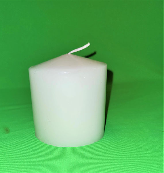 <span style='position: fixed;top: 500px;left: calc( 550px + (100vw - 600px)/2);'></span>
<table width='100%' border='0'>
  <tr>
    <td style='padding: 5px;width: 70%;background-color:#ec0d0d;vertical-align: middle;font-size:35px;height: 102px;border-radius: 20px;'>White Round Pillar Candle ZL60</td>
    <td class='watch' align='center' style='position: fixed; background-image:url(assets/price.png);background-size: cover;
    font-size: 45px;
    top: 645px;
    left: calc( 460px + (100vw - 600px)/2);
    width: 245px;
    height: 200px;
    text-align: -webkit-center;
    vertical-align: middle;'><div style='padding-top: 90px;transform: rotate(7deg);'><span>30.00  R</span></div></td>    
  </tr>
</table>
