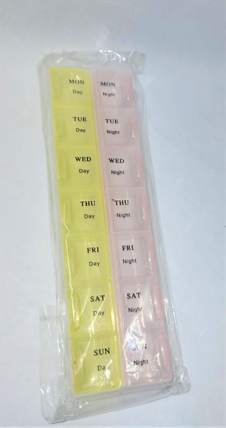 <span style='position: fixed;top: 500px;left: calc( 550px + (100vw - 600px)/2);'></span>
<table width='100%' border='0'>
  <tr>
    <td style='padding: 5px;width: 70%;background-color:#ec0d0d;vertical-align: middle;font-size:35px;height: 102px;border-radius: 20px;'>Pill storage Box Set [Day&Night]</td>
    <td class='watch' align='center' style='position: fixed; background-image:url(assets/price.png);background-size: cover;
    font-size: 45px;
    top: 645px;
    left: calc( 460px + (100vw - 600px)/2);
    width: 245px;
    height: 200px;
    text-align: -webkit-center;
    vertical-align: middle;'><div style='padding-top: 90px;transform: rotate(7deg);'><span>20.00  R</span></div></td>    
  </tr>
</table>