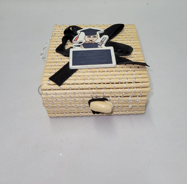 <span style='position: fixed;top: 500px;left: calc( 550px + (100vw - 600px)/2);'></span>
<table width='100%' border='0'>
  <tr>
    <td style='padding: 5px;width: 70%;background-color:#ec0d0d;vertical-align: middle;font-size:35px;height: 102px;border-radius: 20px;'>Graduate Gift Box</td>
    <td class='watch' align='center' style='position: fixed; background-image:url(assets/price.png);background-size: cover;
    font-size: 45px;
    top: 645px;
    left: calc( 460px + (100vw - 600px)/2);
    width: 245px;
    height: 200px;
    text-align: -webkit-center;
    vertical-align: middle;'><div style='padding-top: 90px;transform: rotate(7deg);'><span>12.00  R</span></div></td>    
  </tr>
</table>