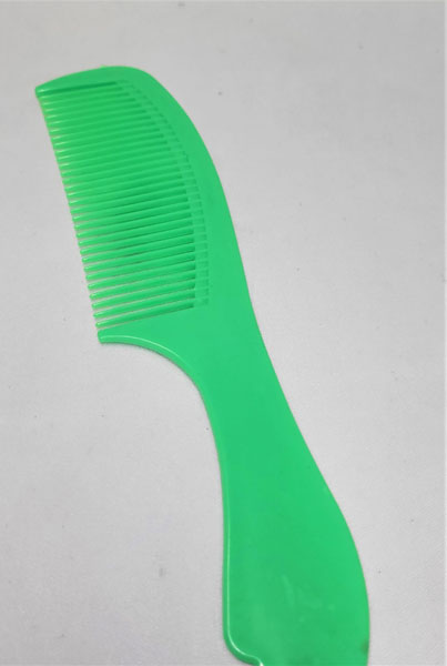 <span style='position: fixed;top: 500px;left: calc( 550px + (100vw - 600px)/2);'></span>
<table width='100%' border='0'>
  <tr>
    <td style='padding: 5px;width: 70%;background-color:#ec0d0d;vertical-align: middle;font-size:35px;height: 102px;border-radius: 20px;'>Wide Tooth Comb</td>
    <td class='watch' align='center' style='position: fixed; background-image:url(assets/price.png);background-size: cover;
    font-size: 45px;
    top: 645px;
    left: calc( 460px + (100vw - 600px)/2);
    width: 245px;
    height: 200px;
    text-align: -webkit-center;
    vertical-align: middle;'><div style='padding-top: 90px;transform: rotate(7deg);'><span>4.00  R</span></div></td>    
  </tr>
</table>