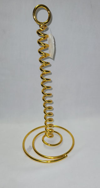 <span style='position: fixed;top: 500px;left: calc( 550px + (100vw - 600px)/2);'></span>
<table width='100%' border='0'>
  <tr>
    <td style='padding: 5px;width: 70%;background-color:#ec0d0d;vertical-align: middle;font-size:35px;height: 102px;border-radius: 20px;'>Golden Paper Towel Holder</td>
    <td class='watch' align='center' style='position: fixed; background-image:url(assets/price.png);background-size: cover;
    font-size: 45px;
    top: 645px;
    left: calc( 460px + (100vw - 600px)/2);
    width: 245px;
    height: 200px;
    text-align: -webkit-center;
    vertical-align: middle;'><div style='padding-top: 90px;transform: rotate(7deg);'><span>75.00  R</span></div></td>    
  </tr>
</table>
