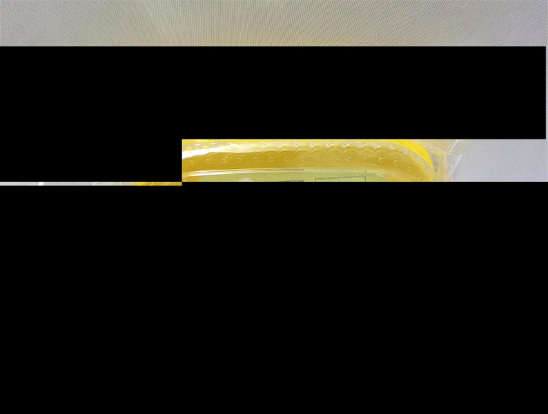 <span style='position: fixed;top: 500px;left: calc( 550px + (100vw - 600px)/2);'></span>
<table width='100%' border='0'>
  <tr>
    <td style='padding: 5px;width: 70%;background-color:#ec0d0d;vertical-align: middle;font-size:35px;height: 102px;border-radius: 20px;'>ShuJing Bicheng Soap Box</td>
    <td class='watch' align='center' style='position: fixed; background-image:url(assets/price.png);background-size: cover;
    font-size: 45px;
    top: 645px;
    left: calc( 460px + (100vw - 600px)/2);
    width: 245px;
    height: 200px;
    text-align: -webkit-center;
    vertical-align: middle;'><div style='padding-top: 90px;transform: rotate(7deg);'><span>12.00  R</span></div></td>    
  </tr>
</table>