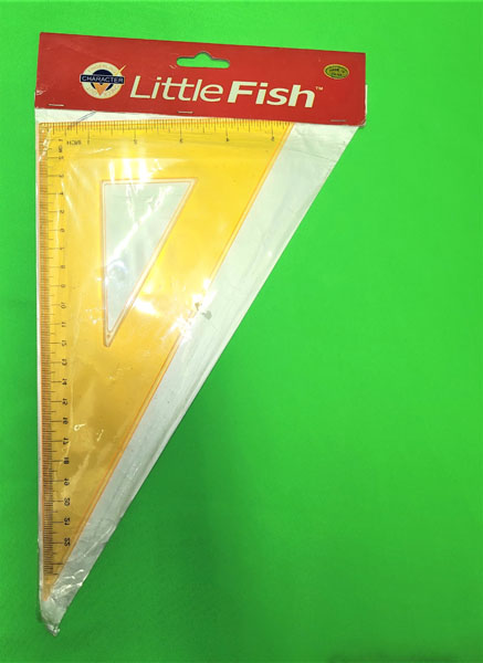 <span style='position: fixed;top: 500px;left: calc( 550px + (100vw - 600px)/2);'></span>
<table width='100%' border='0'>
  <tr>
    <td style='padding: 5px;width: 70%;background-color:#ec0d0d;vertical-align: middle;font-size:35px;height: 102px;border-radius: 20px;'>Little Fish Triangular Ruler</td>
    <td class='watch' align='center' style='position: fixed; background-image:url(assets/price.png);background-size: cover;
    font-size: 45px;
    top: 645px;
    left: calc( 460px + (100vw - 600px)/2);
    width: 245px;
    height: 200px;
    text-align: -webkit-center;
    vertical-align: middle;'><div style='padding-top: 90px;transform: rotate(7deg);'><span>5.00  R</span></div></td>    
  </tr>
</table>