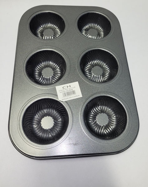 <span style='position: fixed;top: 500px;left: calc( 550px + (100vw - 600px)/2);'></span>
<table width='100%' border='0'>
  <tr>
    <td style='padding: 5px;width: 70%;background-color:#ec0d0d;vertical-align: middle;font-size:35px;height: 102px;border-radius: 20px;'>CH Baking Pan 6 cups [Item No: 22119]</td>
    <td class='watch' align='center' style='position: fixed; background-image:url(assets/price.png);background-size: cover;
    font-size: 45px;
    top: 645px;
    left: calc( 460px + (100vw - 600px)/2);
    width: 245px;
    height: 200px;
    text-align: -webkit-center;
    vertical-align: middle;'><div style='padding-top: 90px;transform: rotate(7deg);'><span>42.00  R</span></div></td>    
  </tr>
</table>