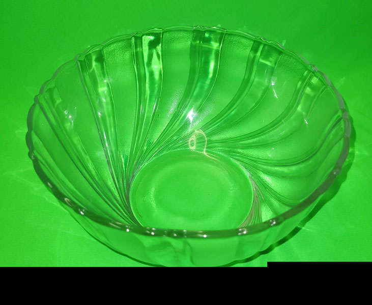 <span style='position: fixed;top: 500px;left: calc( 550px + (100vw - 600px)/2);'></span>
<table width='100%' border='0'>
  <tr>
    <td style='padding: 5px;width: 70%;background-color:#ec0d0d;vertical-align: middle;font-size:35px;height: 102px;border-radius: 20px;'>FNG Glass Bowl  [22*11cm]</td>
    <td class='watch' align='center' style='position: fixed; background-image:url(assets/price.png);background-size: cover;
    font-size: 45px;
    top: 645px;
    left: calc( 460px + (100vw - 600px)/2);
    width: 245px;
    height: 200px;
    text-align: -webkit-center;
    vertical-align: middle;'><div style='padding-top: 90px;transform: rotate(7deg);'><span>45.00  R</span></div></td>    
  </tr>
</table>