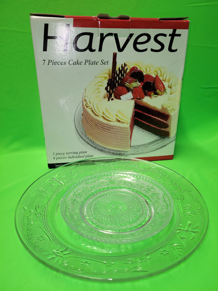 <span style='position: fixed;top: 500px;left: calc( 550px + (100vw - 600px)/2);'></span>
<table width='100%' border='0'>
  <tr>
    <td style='padding: 5px;width: 70%;background-color:#ec0d0d;vertical-align: middle;font-size:35px;height: 102px;border-radius: 20px;'>Harvest 7 Piece Cake Plate Set</td>
    <td class='watch' align='center' style='position: fixed; background-image:url(assets/price.png);background-size: cover;
    font-size: 45px;
    top: 645px;
    left: calc( 460px + (100vw - 600px)/2);
    width: 245px;
    height: 200px;
    text-align: -webkit-center;
    vertical-align: middle;'><div style='padding-top: 90px;transform: rotate(7deg);'><span>80.00  R</span></div></td>    
  </tr>
</table>