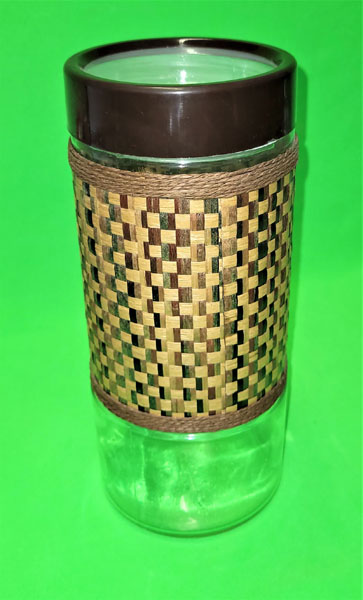 <span style='position: fixed;top: 500px;left: calc( 550px + (100vw - 600px)/2);'></span>
<table width='100%' border='0'>
  <tr>
    <td style='padding: 5px;width: 70%;background-color:#ec0d0d;vertical-align: middle;font-size:35px;height: 102px;border-radius: 20px;'>Canister with Straw Cover /Jar</td>
    <td class='watch' align='center' style='position: fixed; background-image:url(assets/price.png);background-size: cover;
    font-size: 45px;
    top: 645px;
    left: calc( 460px + (100vw - 600px)/2);
    width: 245px;
    height: 200px;
    text-align: -webkit-center;
    vertical-align: middle;'><div style='padding-top: 90px;transform: rotate(7deg);'><span>60.00  R</span></div></td>    
  </tr>
</table>
