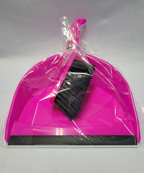 <span style='position: fixed;top: 500px;left: calc( 550px + (100vw - 600px)/2);'></span>
<table width='100%' border='0'>
  <tr>
    <td style='padding: 5px;width: 70%;background-color:#ec0d0d;vertical-align: middle;font-size:35px;height: 102px;border-radius: 20px;'>Scoop and Broom Set</td>
    <td class='watch' align='center' style='position: fixed; background-image:url(assets/price.png);background-size: cover;
    font-size: 45px;
    top: 645px;
    left: calc( 460px + (100vw - 600px)/2);
    width: 245px;
    height: 200px;
    text-align: -webkit-center;
    vertical-align: middle;'><div style='padding-top: 90px;transform: rotate(7deg);'><span>24  R</span></div></td>    
  </tr>
</table>