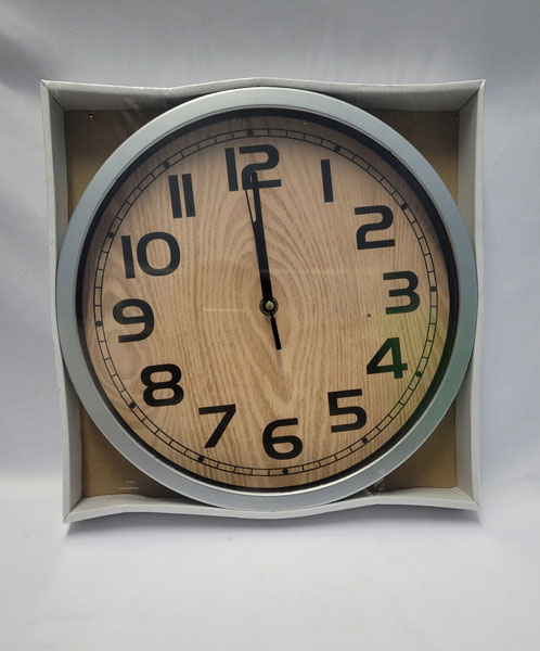 <span style='position: fixed;top: 500px;left: calc( 550px + (100vw - 600px)/2);'></span>
<table width='100%' border='0'>
  <tr>
    <td style='padding: 5px;width: 70%;background-color:#ec0d0d;vertical-align: middle;font-size:35px;height: 102px;border-radius: 20px;'>Wall Clock</td>
    <td class='watch' align='center' style='position: fixed; background-image:url(assets/price.png);background-size: cover;
    font-size: 45px;
    top: 645px;
    left: calc( 460px + (100vw - 600px)/2);
    width: 245px;
    height: 200px;
    text-align: -webkit-center;
    vertical-align: middle;'><div style='padding-top: 90px;transform: rotate(7deg);'><span>110  R</span></div></td>    
  </tr>
</table>