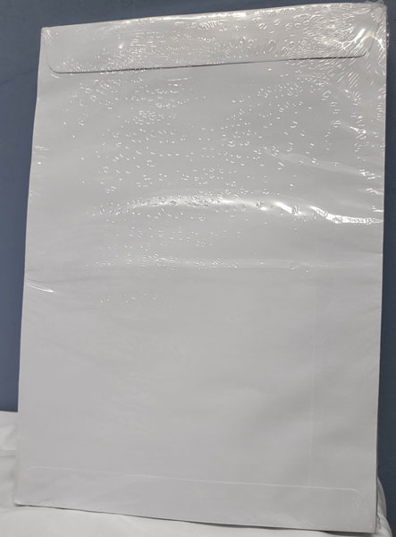 <span style='position: fixed;top: 500px;left: calc( 550px + (100vw - 600px)/2);'></span>
<table width='100%' border='0'>
  <tr>
    <td style='padding: 5px;width: 70%;background-color:#ec0d0d;vertical-align: middle;font-size:35px;height: 102px;border-radius: 20px;'>Envelopes Auto-Adhesives 229x324mm White 100g</td>
    <td class='watch' align='center' style='position: fixed; background-image:url(assets/price.png);background-size: cover;
    font-size: 45px;
    top: 645px;
    left: calc( 460px + (100vw - 600px)/2);
    width: 245px;
    height: 200px;
    text-align: -webkit-center;
    vertical-align: middle;'><div style='padding-top: 90px;transform: rotate(7deg);'><span>2.5  R</span></div></td>    
  </tr>
</table>