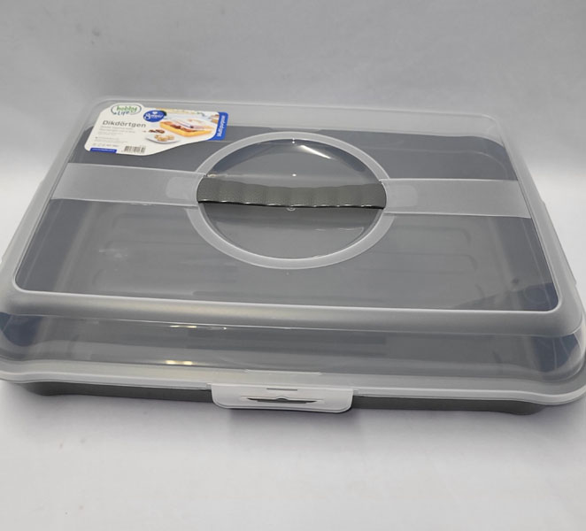 <span style='position: fixed;top: 500px;left: calc( 550px + (100vw - 600px)/2);'></span>
<table width='100%' border='0'>
  <tr>
    <td style='padding: 5px;width: 70%;background-color:#ec0d0d;vertical-align: middle;font-size:35px;height: 102px;border-radius: 20px;'>Dikdörtgen Rectangle Carry Box  03 1061</td>
    <td class='watch' align='center' style='position: fixed; background-image:url(assets/price.png);background-size: cover;
    font-size: 45px;
    top: 645px;
    left: calc( 460px + (100vw - 600px)/2);
    width: 245px;
    height: 200px;
    text-align: -webkit-center;
    vertical-align: middle;'><div style='padding-top: 90px;transform: rotate(7deg);'><span>205.00  R</span></div></td>    
  </tr>
</table>