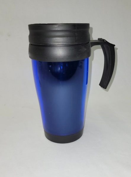 <span style='position: fixed;top: 500px;left: calc( 550px + (100vw - 600px)/2);'></span>
<table width='100%' border='0'>
  <tr>
    <td style='padding: 5px;width: 70%;background-color:#ec0d0d;vertical-align: middle;font-size:35px;height: 102px;border-radius: 20px;'>Travelling Mug</td>
    <td class='watch' align='center' style='position: fixed; background-image:url(assets/price.png);background-size: cover;
    font-size: 45px;
    top: 645px;
    left: calc( 460px + (100vw - 600px)/2);
    width: 245px;
    height: 200px;
    text-align: -webkit-center;
    vertical-align: middle;'><div style='padding-top: 90px;transform: rotate(7deg);'><span>38.00  R</span></div></td>    
  </tr>
</table>