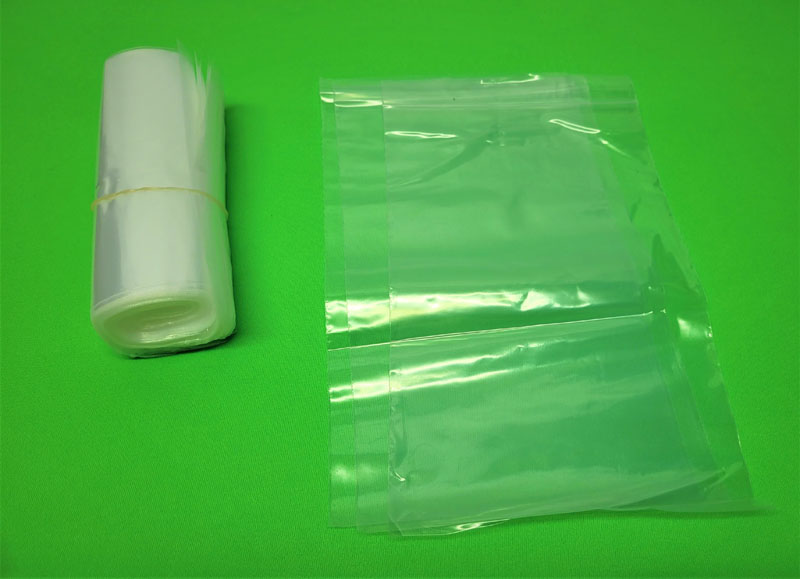 <span style='position: fixed;top: 500px;left: calc( 550px + (100vw - 600px)/2);'></span>
<table width='100%' border='0'>
  <tr>
    <td style='padding: 5px;width: 70%;background-color:#ec0d0d;vertical-align: middle;font-size:35px;height: 102px;border-radius: 20px;'>Easigrip Re-sealable Bags Size:150x250 (50s)</td>
    <td class='watch' align='center' style='position: fixed; background-image:url(assets/price.png);background-size: cover;
    font-size: 45px;
    top: 645px;
    left: calc( 460px + (100vw - 600px)/2);
    width: 245px;
    height: 200px;
    text-align: -webkit-center;
    vertical-align: middle;'><div style='padding-top: 90px;transform: rotate(7deg);'><span>28.00  R</span></div></td>    
  </tr>
</table>