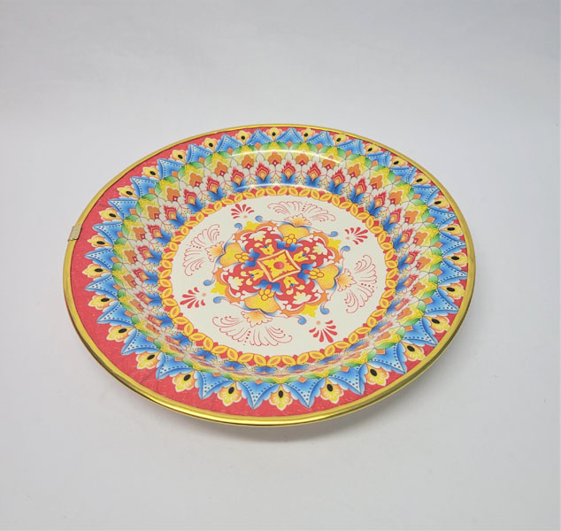 <span style='position: fixed;top: 500px;left: calc( 550px + (100vw - 600px)/2);'></span>
<table width='100%' border='0'>
  <tr>
    <td style='padding: 5px;width: 70%;background-color:#ec0d0d;vertical-align: middle;font-size:35px;height: 102px;border-radius: 20px;'>Plastic Round Tray no.1023-39</td>
    <td class='watch' align='center' style='position: fixed; background-image:url(assets/price.png);background-size: cover;
    font-size: 45px;
    top: 645px;
    left: calc( 460px + (100vw - 600px)/2);
    width: 245px;
    height: 200px;
    text-align: -webkit-center;
    vertical-align: middle;'><div style='padding-top: 90px;transform: rotate(7deg);'><span>15  R</span></div></td>    
  </tr>
</table>