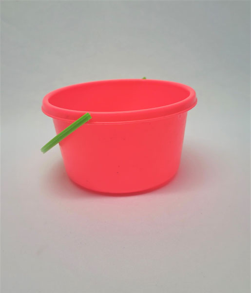 <span style='position: fixed;top: 500px;left: calc( 550px + (100vw - 600px)/2);'></span>
<table width='100%' border='0'>
  <tr>
    <td style='padding: 5px;width: 70%;background-color:#ec0d0d;vertical-align: middle;font-size:35px;height: 102px;border-radius: 20px;'>Small Beach Bucket</td>
    <td class='watch' align='center' style='position: fixed; background-image:url(assets/price.png);background-size: cover;
    font-size: 45px;
    top: 645px;
    left: calc( 460px + (100vw - 600px)/2);
    width: 245px;
    height: 200px;
    text-align: -webkit-center;
    vertical-align: middle;'><div style='padding-top: 90px;transform: rotate(7deg);'><span>12  R</span></div></td>    
  </tr>
</table>