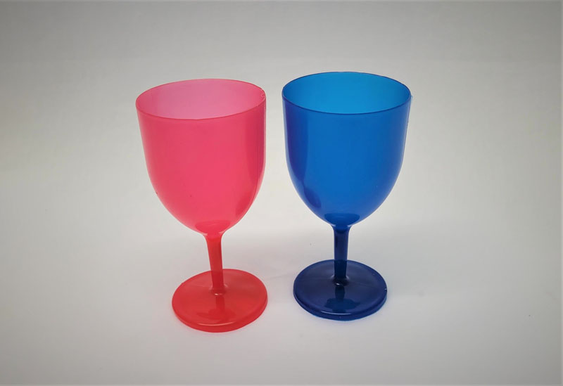 <span style='position: fixed;top: 500px;left: calc( 550px + (100vw - 600px)/2);'></span>
<table width='100%' border='0'>
  <tr>
    <td style='padding: 5px;width: 70%;background-color:#ec0d0d;vertical-align: middle;font-size:35px;height: 102px;border-radius: 20px;'>Flute Cup</td>
    <td class='watch' align='center' style='position: fixed; background-image:url(assets/price.png);background-size: cover;
    font-size: 45px;
    top: 645px;
    left: calc( 460px + (100vw - 600px)/2);
    width: 245px;
    height: 200px;
    text-align: -webkit-center;
    vertical-align: middle;'><div style='padding-top: 90px;transform: rotate(7deg);'><span>7.50  R</span></div></td>    
  </tr>
</table>