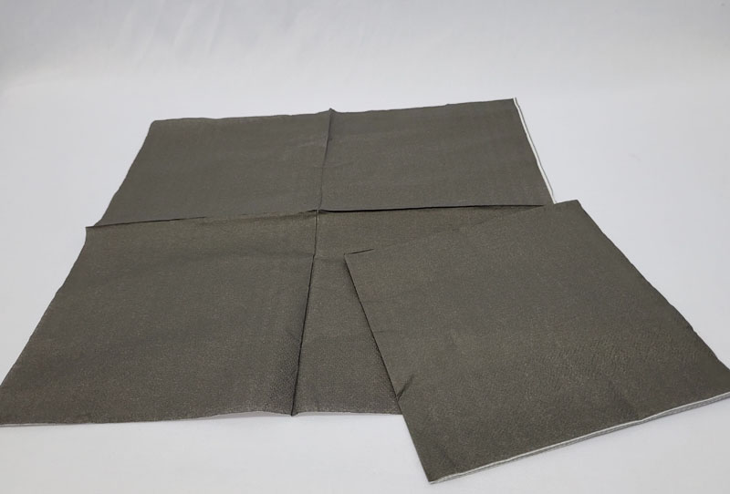 <span style='position: fixed;top: 500px;left: calc( 550px + (100vw - 600px)/2);'></span>
<table width='100%' border='0'>
  <tr>
    <td style='padding: 5px;width: 70%;background-color:#ec0d0d;vertical-align: middle;font-size:35px;height: 102px;border-radius: 20px;'>10Pc Black Serviettes No6</td>
    <td class='watch' align='center' style='position: fixed; background-image:url(assets/price.png);background-size: cover;
    font-size: 45px;
    top: 645px;
    left: calc( 460px + (100vw - 600px)/2);
    width: 245px;
    height: 200px;
    text-align: -webkit-center;
    vertical-align: middle;'><div style='padding-top: 90px;transform: rotate(7deg);'><span>15.00  R</span></div></td>    
  </tr>
</table>