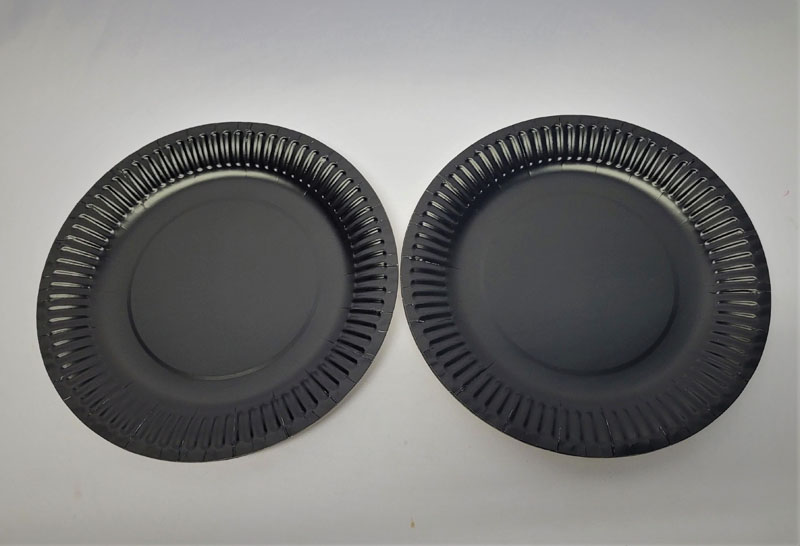<span style='position: fixed;top: 500px;left: calc( 550px + (100vw - 600px)/2);'></span>
<table width='100%' border='0'>
  <tr>
    <td style='padding: 5px;width: 70%;background-color:#ec0d0d;vertical-align: middle;font-size:35px;height: 102px;border-radius: 20px;'>10Pc Paper Plate No6</td>
    <td class='watch' align='center' style='position: fixed; background-image:url(assets/price.png);background-size: cover;
    font-size: 45px;
    top: 645px;
    left: calc( 460px + (100vw - 600px)/2);
    width: 245px;
    height: 200px;
    text-align: -webkit-center;
    vertical-align: middle;'><div style='padding-top: 90px;transform: rotate(7deg);'><span>14.00  R</span></div></td>    
  </tr>
</table>