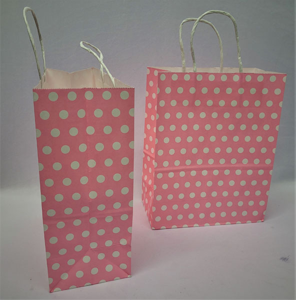<span style='position: fixed;top: 500px;left: calc( 550px + (100vw - 600px)/2);'></span>
<table width='100%' border='0'>
  <tr>
    <td style='padding: 5px;width: 70%;background-color:#ec0d0d;vertical-align: middle;font-size:35px;height: 102px;border-radius: 20px;'>Polka Dot Gift Bag 27x21x11cm</td>
    <td class='watch' align='center' style='position: fixed; background-image:url(assets/price.png);background-size: cover;
    font-size: 45px;
    top: 645px;
    left: calc( 460px + (100vw - 600px)/2);
    width: 245px;
    height: 200px;
    text-align: -webkit-center;
    vertical-align: middle;'><div style='padding-top: 90px;transform: rotate(7deg);'><span>8  R</span></div></td>    
  </tr>
</table>