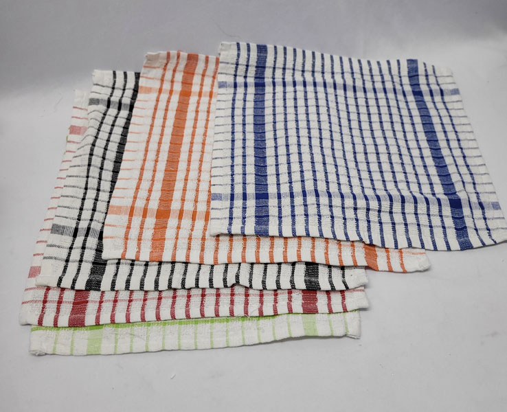 <span style='position: fixed;top: 500px;left: calc( 550px + (100vw - 600px)/2);'></span>
<table width='100%' border='0'>
  <tr>
    <td style='padding: 5px;width: 70%;background-color:#ec0d0d;vertical-align: middle;font-size:35px;height: 102px;border-radius: 20px;'>Lion Dish Cloth 35cmx35cm</td>
    <td class='watch' align='center' style='position: fixed; background-image:url(assets/price.png);background-size: cover;
    font-size: 45px;
    top: 645px;
    left: calc( 460px + (100vw - 600px)/2);
    width: 245px;
    height: 200px;
    text-align: -webkit-center;
    vertical-align: middle;'><div style='padding-top: 90px;transform: rotate(7deg);'><span>10.00  R</span></div></td>    
  </tr>
</table>