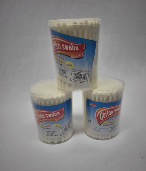 <span style='position: fixed;top: 500px;left: calc( 550px + (100vw - 600px)/2);'></span>
<table width='100%' border='0'>
  <tr>
    <td style='padding: 5px;width: 70%;background-color:#ec0d0d;vertical-align: middle;font-size:35px;height: 102px;border-radius: 20px;'>Giary Cotton Swabs</td>
    <td class='watch' align='center' style='position: fixed; background-image:url(assets/price.png);background-size: cover;
    font-size: 45px;
    top: 645px;
    left: calc( 460px + (100vw - 600px)/2);
    width: 245px;
    height: 200px;
    text-align: -webkit-center;
    vertical-align: middle;'><div style='padding-top: 90px;transform: rotate(7deg);'><span>7.50  R</span></div></td>    
  </tr>
</table>