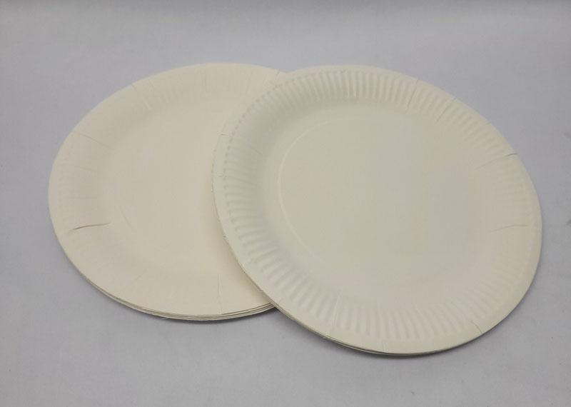 <span style='position: fixed;top: 500px;left: calc( 550px + (100vw - 600px)/2);'></span>
<table width='100%' border='0'>
  <tr>
    <td style='padding: 5px;width: 70%;background-color:#ec0d0d;vertical-align: middle;font-size:35px;height: 102px;border-radius: 20px;'>White Paper Plates pack 20s</td>
    <td class='watch' align='center' style='position: fixed; background-image:url(assets/price.png);background-size: cover;
    font-size: 45px;
    top: 645px;
    left: calc( 460px + (100vw - 600px)/2);
    width: 245px;
    height: 200px;
    text-align: -webkit-center;
    vertical-align: middle;'><div style='padding-top: 90px;transform: rotate(7deg);'><span>17.00  R</span></div></td>    
  </tr>
</table>