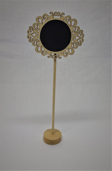 <span style='position: fixed;top: 500px;left: calc( 550px + (100vw - 600px)/2);'></span>
<table width='100%' border='0'>
  <tr>
    <td style='padding: 5px;width: 70%;background-color:#ec0d0d;vertical-align: middle;font-size:35px;height: 102px;border-radius: 20px;'>White Board Message Stand Round Shape 221013</td>
    <td class='watch' align='center' style='position: fixed; background-image:url(assets/price.png);background-size: cover;
    font-size: 45px;
    top: 645px;
    left: calc( 460px + (100vw - 600px)/2);
    width: 245px;
    height: 200px;
    text-align: -webkit-center;
    vertical-align: middle;'><div style='padding-top: 90px;transform: rotate(7deg);'><span>10.00  R</span></div></td>    
  </tr>
</table>