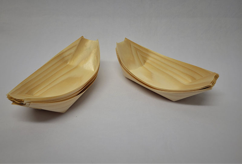 <span style='position: fixed;top: 500px;left: calc( 550px + (100vw - 600px)/2);'></span>
<table width='100%' border='0'>
  <tr>
    <td style='padding: 5px;width: 70%;background-color:#ec0d0d;vertical-align: middle;font-size:35px;height: 102px;border-radius: 20px;'>Small Boat XC-DG02</td>
    <td class='watch' align='center' style='position: fixed; background-image:url(assets/price.png);background-size: cover;
    font-size: 45px;
    top: 645px;
    left: calc( 460px + (100vw - 600px)/2);
    width: 245px;
    height: 200px;
    text-align: -webkit-center;
    vertical-align: middle;'><div style='padding-top: 90px;transform: rotate(7deg);'><span>20.00  R</span></div></td>    
  </tr>
</table>
