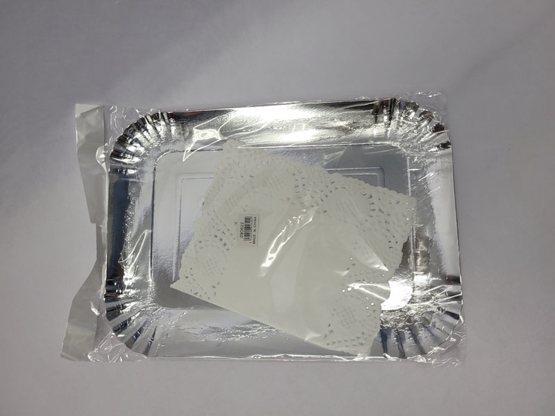 <span style='position: fixed;top: 500px;left: calc( 550px + (100vw - 600px)/2);'></span>
<table width='100%' border='0'>
  <tr>
    <td style='padding: 5px;width: 70%;background-color:#ec0d0d;vertical-align: middle;font-size:35px;height: 102px;border-radius: 20px;'>Silver Cardboard Tray 20X32cm 090622</td>
    <td class='watch' align='center' style='position: fixed; background-image:url(assets/price.png);background-size: cover;
    font-size: 45px;
    top: 645px;
    left: calc( 460px + (100vw - 600px)/2);
    width: 245px;
    height: 200px;
    text-align: -webkit-center;
    vertical-align: middle;'><div style='padding-top: 90px;transform: rotate(7deg);'><span>11.00  R</span></div></td>    
  </tr>
</table>