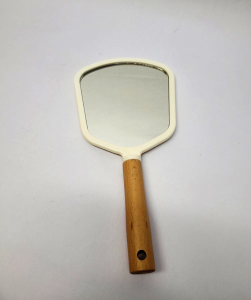 <span style='position: fixed;top: 500px;left: calc( 550px + (100vw - 600px)/2);'></span>
<table width='100%' border='0'>
  <tr>
    <td style='padding: 5px;width: 70%;background-color:#ec0d0d;vertical-align: middle;font-size:35px;height: 102px;border-radius: 20px;'>Mirror With Handle TOT-ZZ-18C</td>
    <td class='watch' align='center' style='position: fixed; background-image:url(assets/price.png);background-size: cover;
    font-size: 45px;
    top: 645px;
    left: calc( 460px + (100vw - 600px)/2);
    width: 245px;
    height: 200px;
    text-align: -webkit-center;
    vertical-align: middle;'><div style='padding-top: 90px;transform: rotate(7deg);'><span>40.00  R</span></div></td>    
  </tr>
</table>
