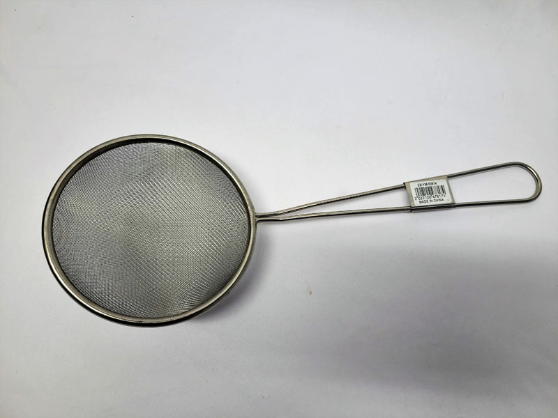 <span style='position: fixed;top: 500px;left: calc( 550px + (100vw - 600px)/2);'></span>
<table width='100%' border='0'>
  <tr>
    <td style='padding: 5px;width: 70%;background-color:#ec0d0d;vertical-align: middle;font-size:35px;height: 102px;border-radius: 20px;'>Sift with handle E9-YM-00814</td>
    <td class='watch' align='center' style='position: fixed; background-image:url(assets/price.png);background-size: cover;
    font-size: 45px;
    top: 645px;
    left: calc( 460px + (100vw - 600px)/2);
    width: 245px;
    height: 200px;
    text-align: -webkit-center;
    vertical-align: middle;'><div style='padding-top: 90px;transform: rotate(7deg);'><span>26.00  R</span></div></td>    
  </tr>
</table>