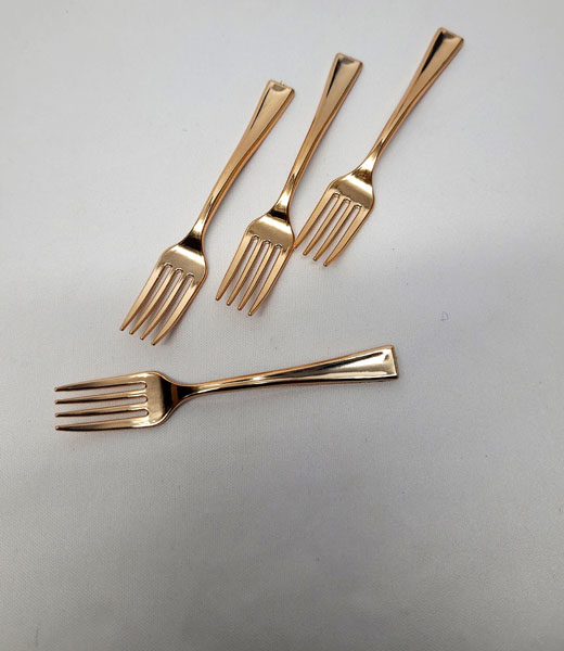 <span style='position: fixed;top: 500px;left: calc( 550px + (100vw - 600px)/2);'></span>
<table width='100%' border='0'>
  <tr>
    <td style='padding: 5px;width: 70%;background-color:#ec0d0d;vertical-align: middle;font-size:35px;height: 102px;border-radius: 20px;'>Small Plastic Forks 090642</td>
    <td class='watch' align='center' style='position: fixed; background-image:url(assets/price.png);background-size: cover;
    font-size: 45px;
    top: 645px;
    left: calc( 460px + (100vw - 600px)/2);
    width: 245px;
    height: 200px;
    text-align: -webkit-center;
    vertical-align: middle;'><div style='padding-top: 90px;transform: rotate(7deg);'><span>20.00  R</span></div></td>    
  </tr>
</table>