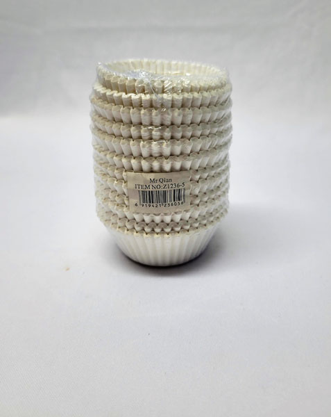 <span style='position: fixed;top: 500px;left: calc( 550px + (100vw - 600px)/2);'></span>
<table width='100%' border='0'>
  <tr>
    <td style='padding: 5px;width: 70%;background-color:#ec0d0d;vertical-align: middle;font-size:35px;height: 102px;border-radius: 20px;'>MR Qian 13cm Cupcake Holder 500pcs Item No:Z1236-5</td>
    <td class='watch' align='center' style='position: fixed; background-image:url(assets/price.png);background-size: cover;
    font-size: 45px;
    top: 645px;
    left: calc( 460px + (100vw - 600px)/2);
    width: 245px;
    height: 200px;
    text-align: -webkit-center;
    vertical-align: middle;'><div style='padding-top: 90px;transform: rotate(7deg);'><span>35.00  R</span></div></td>    
  </tr>
</table>