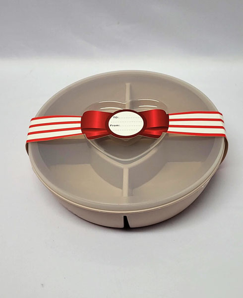 <span style='position: fixed;top: 500px;left: calc( 550px + (100vw - 600px)/2);'></span>
<table width='100%' border='0'>
  <tr>
    <td style='padding: 5px;width: 70%;background-color:#ec0d0d;vertical-align: middle;font-size:35px;height: 102px;border-radius: 20px;'>Candy Box ASP250</td>
    <td class='watch' align='center' style='position: fixed; background-image:url(assets/price.png);background-size: cover;
    font-size: 45px;
    top: 645px;
    left: calc( 460px + (100vw - 600px)/2);
    width: 245px;
    height: 200px;
    text-align: -webkit-center;
    vertical-align: middle;'><div style='padding-top: 90px;transform: rotate(7deg);'><span>50.00  R</span></div></td>    
  </tr>
</table>