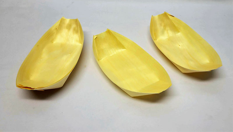 <span style='position: fixed;top: 500px;left: calc( 550px + (100vw - 600px)/2);'></span>
<table width='100%' border='0'>
  <tr>
    <td style='padding: 5px;width: 70%;background-color:#ec0d0d;vertical-align: middle;font-size:35px;height: 102px;border-radius: 20px;'>Brown Boat</td>
    <td class='watch' align='center' style='position: fixed; background-image:url(assets/price.png);background-size: cover;
    font-size: 45px;
    top: 645px;
    left: calc( 460px + (100vw - 600px)/2);
    width: 245px;
    height: 200px;
    text-align: -webkit-center;
    vertical-align: middle;'><div style='padding-top: 90px;transform: rotate(7deg);'><span>1.60  R</span></div></td>    
  </tr>
</table>