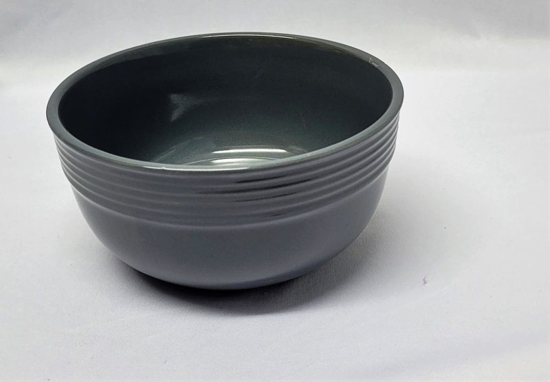 <span style='position: fixed;top: 500px;left: calc( 550px + (100vw - 600px)/2);'></span>
<table width='100%' border='0'>
  <tr>
    <td style='padding: 5px;width: 70%;background-color:#ec0d0d;vertical-align: middle;font-size:35px;height: 102px;border-radius: 20px;'>Glass Porridge Bowl 7.5x16cm</td>
    <td class='watch' align='center' style='position: fixed; background-image:url(assets/price.png);background-size: cover;
    font-size: 45px;
    top: 645px;
    left: calc( 460px + (100vw - 600px)/2);
    width: 245px;
    height: 200px;
    text-align: -webkit-center;
    vertical-align: middle;'><div style='padding-top: 90px;transform: rotate(7deg);'><span>20.00  R</span></div></td>    
  </tr>
</table>