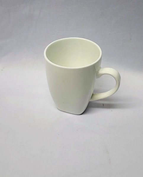 <span style='position: fixed;top: 500px;left: calc( 550px + (100vw - 600px)/2);'></span>
<table width='100%' border='0'>
  <tr>
    <td style='padding: 5px;width: 70%;background-color:#ec0d0d;vertical-align: middle;font-size:35px;height: 102px;border-radius: 20px;'>Glass Coffee Mug</td>
    <td class='watch' align='center' style='position: fixed; background-image:url(assets/price.png);background-size: cover;
    font-size: 45px;
    top: 645px;
    left: calc( 460px + (100vw - 600px)/2);
    width: 245px;
    height: 200px;
    text-align: -webkit-center;
    vertical-align: middle;'><div style='padding-top: 90px;transform: rotate(7deg);'><span>15.00  R</span></div></td>    
  </tr>
</table>